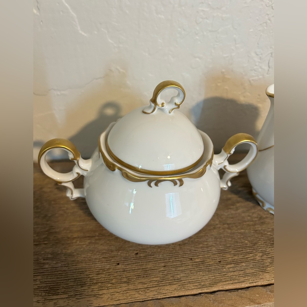 Mikasa Venice 9266 sugar bowl and creamer set. Fine China - Picture 2 of 7